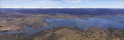 Lake Jindabyne - NSW (PBH4 00 10058)